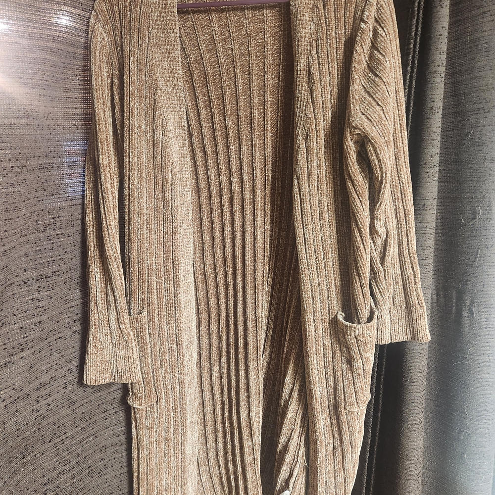 Elegant Tan Women's Cardigan